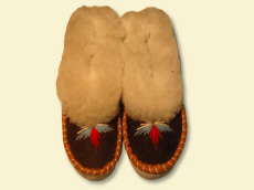 Fabrikant: graanpantoffels, sandalen, slippers, klompen, kinderlaarzen, schapenvachtlaarzen, wollen warmers