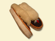 Fabrikant: graanpantoffels, sandalen, slippers, klompen, kinderlaarzen, schapenvachtlaarzen, wollen warmers